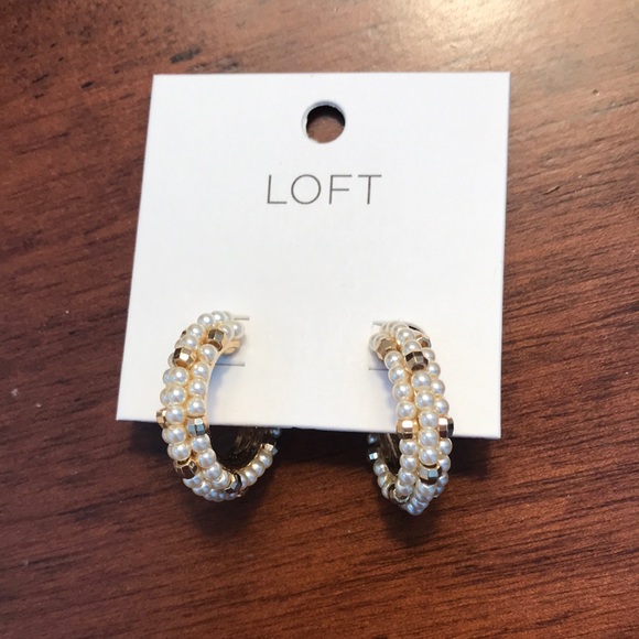 Hoop Earings - Picture 1 of 5